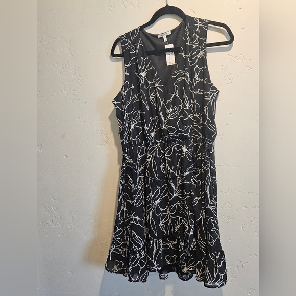 Maurices Bare Ruffle Trim Wrap Dress Size Large Black and White - Picture 2 of 7